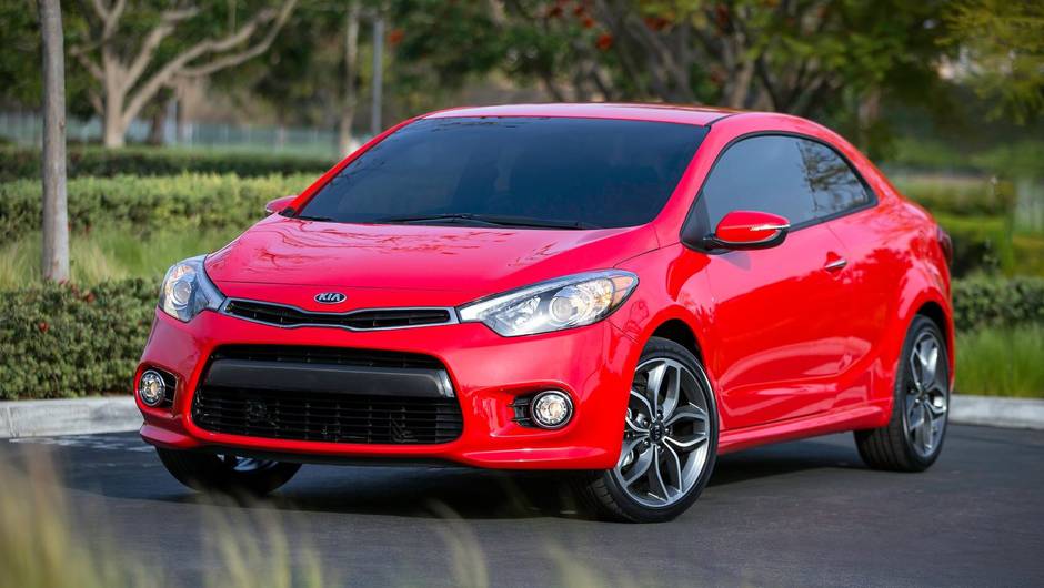 Depois de lan&ccedil;ar o Forte (aqui conhecido como Cerato) em suas vers&otilde;es hatch e sed&atilde;, a Kia revelou no Sal&atilde;o de Nova Iorque a variante Koup | <a href="%20https://quatrorodas.abril.com.br/saloes/new-york/2013/kia-forte-koup-737223.shtml" rel="migration">Leia mais</a>