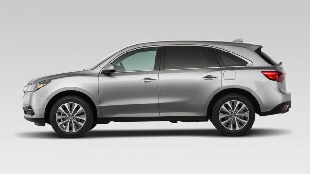 De série, o MDX virá com tração dianteira, tendo o sistema de tração integral como opcional | <a href="%20https://quatrorodas.abril.com.br/saloes/new-york/2013//acura-mdx-736791.shtml" rel="migration">Leia mais</a>