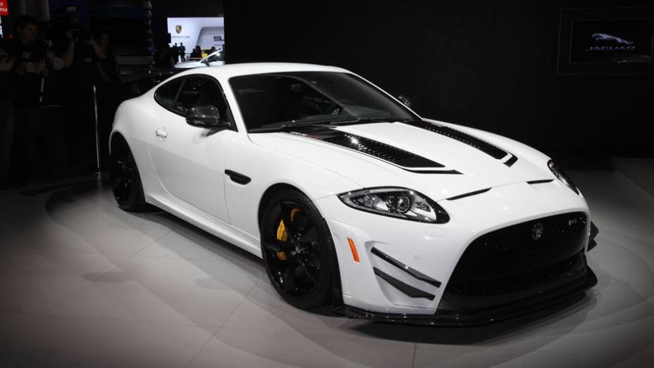 Jaguar XKR-S GT | <a href="https://quatrorodas.abril.com.br/saloes/new-york/2013/jaguar-xkr-s-gt-737110.shtml" rel="migration">Leia mais</a>