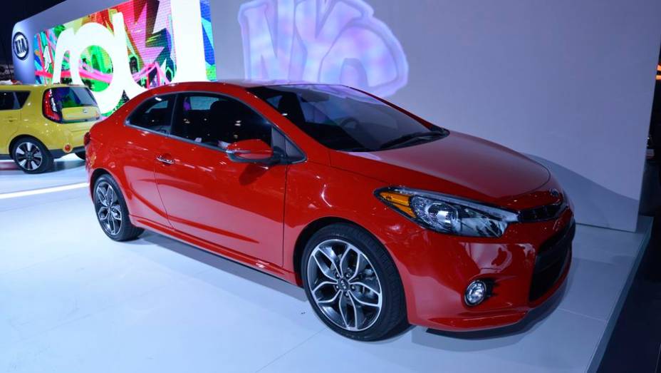 Kia Forte Koup | <a href="https://quatrorodas.abril.com.br/saloes/new-york/2013/kia-forte-koup-737223.shtml" rel="migration">Leia mais</a>