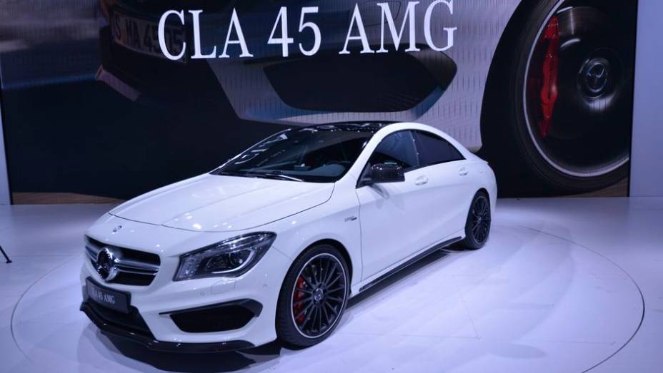 Mercedes-Benz CLA 45 AMG | <a href="https://quatrorodas.abril.com.br/saloes/new-york/2013//mercedes-benz-cla-45-amg-736996.shtml" rel="migration">Leia mais</a>