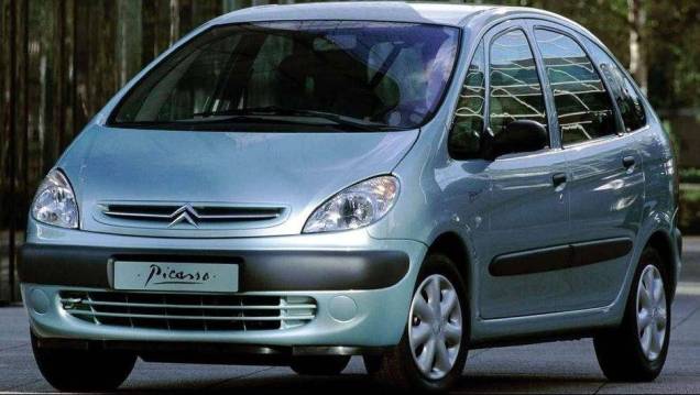 Xsara Picasso (1999) - Primeiro Citroën nacional e provavelmente o carro mais oblongo já produzido no mundo, o monovolume esbanjava futurismo com linhas simples repletas de curvas