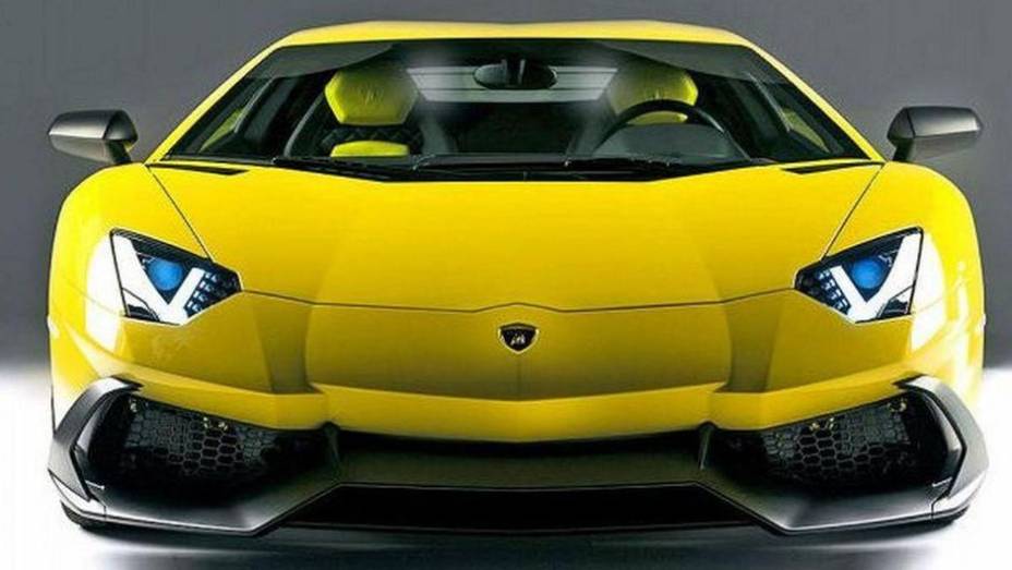 Apenas 100 unidades serão produzidas | <a href="https://quatrorodas.abril.com.br/saloes/xangai/2013/lamborghini-aventador-lp720-4-50-anniversario-738879.shtml" rel="migration">Leia mais</a>