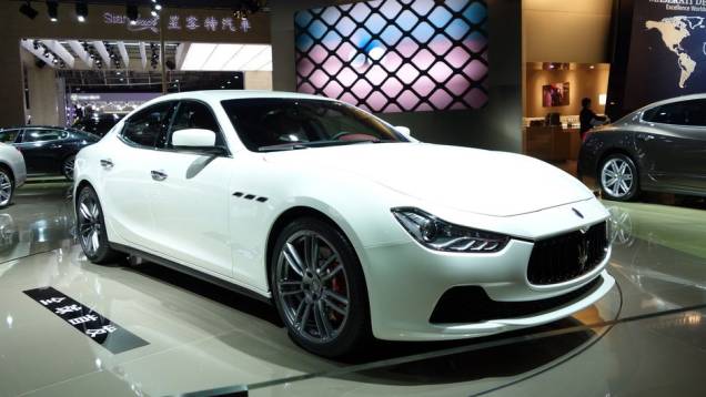 Maserati Ghibli | <a href="https://quatrorodas.abril.com.br/saloes/xangai/2013/maserati-ghibli-738641.shtml" rel="migration">Leia mais</a>