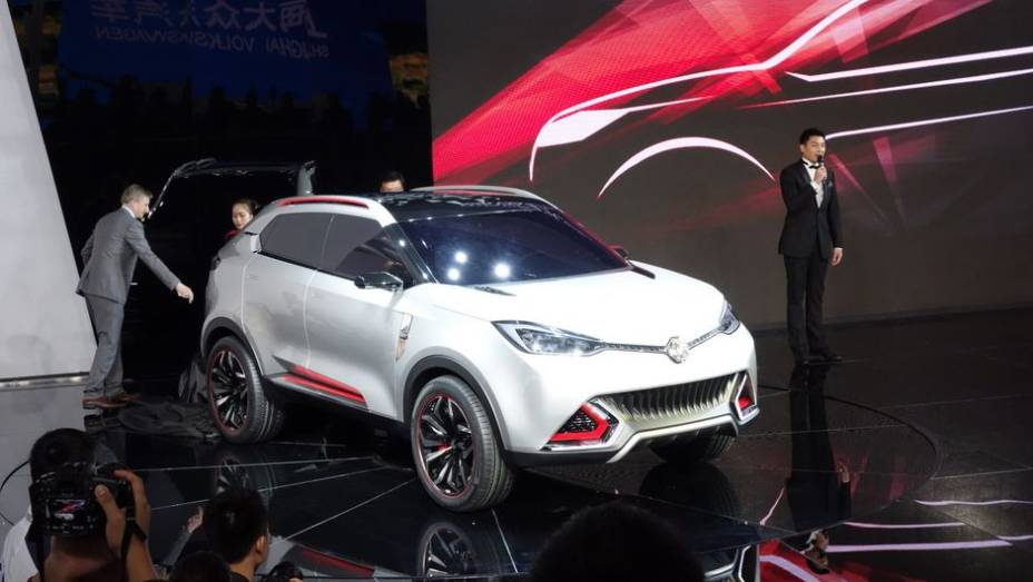 MG CS concept | <a href="https://quatrorodas.abril.com.br/saloes/xangai/2013/mg-cs-concept-738680.shtml" rel="migration">Leia mais</a>