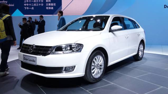 Volkswagen Gran Lavida | <a href="https://quatrorodas.abril.com.br/saloes/xangai/2013/volkswagen-gran-lavida-739277.shtml" rel="migration">Leia mais</a>