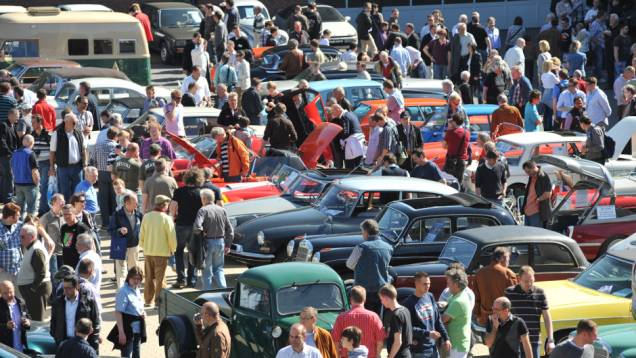 Maior evento de carros clássicos do mundo, a Techno Clássica aconteceu no começo de abril em Essen, na Alemanha