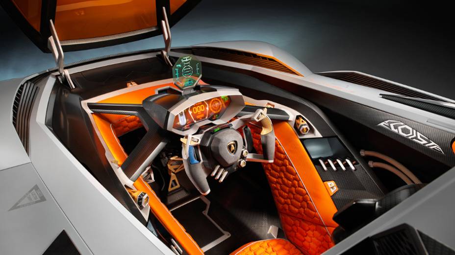 Sob o capô, o Egoista concept vem equipado com motor 5.2 V10 | <a href="https://quatrorodas.abril.com.br/noticias/fabricantes/lamborghini-cria-egoista-concept-741099.shtml" rel="migration">Leia mais</a>