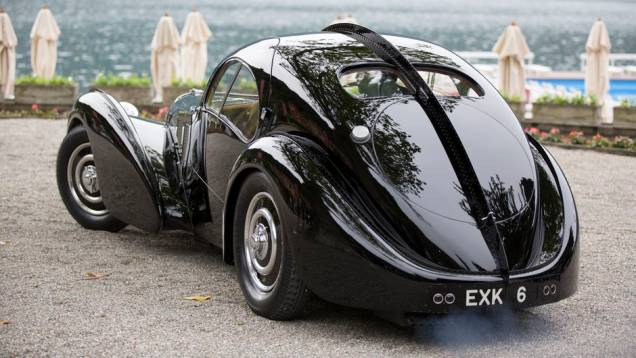 O Bugatti 57SC foi apresentado aos convidados pelo próprio Ralph Lauren e venceu na opinião do público e dos jurados | <a href="%20https://quatrorodas.abril.com.br/noticias/fabricantes/bugatti-1938-ralph-lauren-vence-concurso-elegancia-742534.shtml" rel="migration">Leia mai</a> O Bugatti 57SC foi apresentado aos convidados pelo próprio Ralph Lauren e venceu na opinião do público e dos jurados | <a href="%20https://quatrorodas.abril.com.br/noticias/fabricantes/bugatti-1938-ralph-lauren-vence-concurso-elegancia-742534.shtml" rel="migration">Leia mai</a>