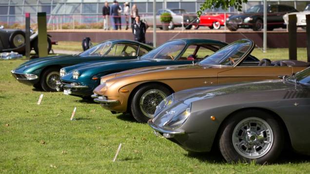 Lamborghinis enfileiradas Lamborghinis enfileiradas