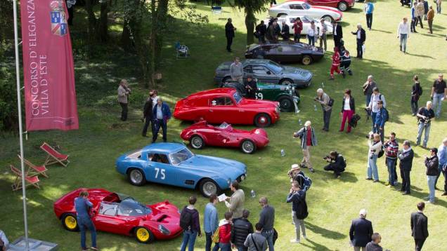 Ferraris enfileiradas Ferraris enfileiradas