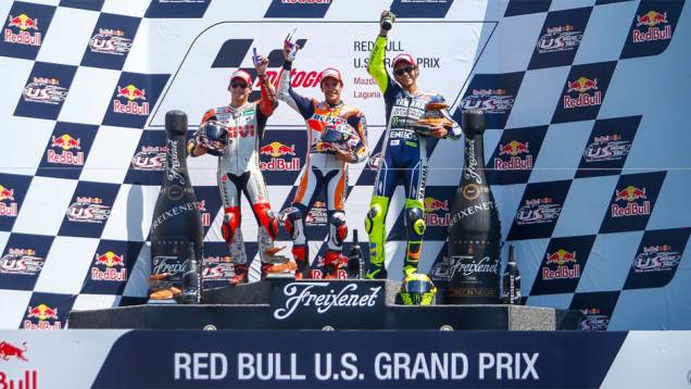 O pódio formado | <a href="https://quatrorodas.abril.com.br/moto/noticias/motogp-marquez-vence-eua-segue-lider-747598.shtml" rel="migration">Leia mais</a> O pódio formado | <a href="https://quatrorodas.abril.com.br/moto/noticias/motogp-marquez-vence-eua-segue-lider-747598.shtml" rel="migration">Leia mais</a>