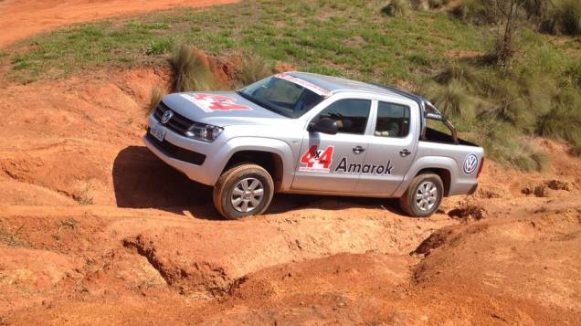 Curso 4x4 QUATRO RODAS | <a href="https://quatrorodas.abril.com.br/noticias/curso-4x4-quatro-rodas-enfie-pe-lama-747797.shtml" rel="migration">Inscreva-se</a> Curso 4x4 QUATRO RODAS | <a href="https://quatrorodas.abril.com.br/noticias/curso-4x4-quatro-rodas-enfie-pe-lama-747797.shtml" rel="migration">Inscreva-se</a>