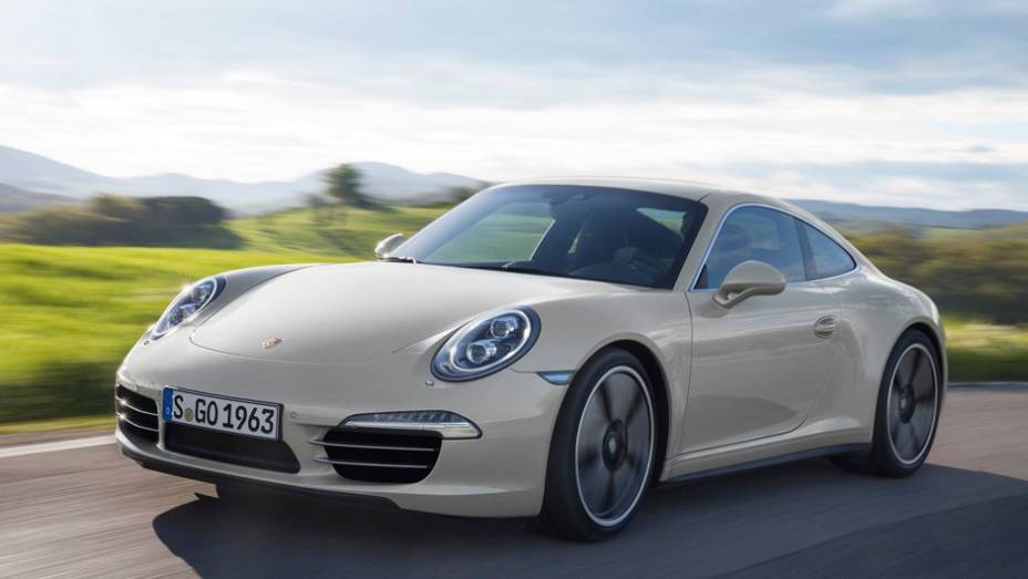 911 50 Years Edition 2013 1 (991) - Edição comemorativa do cinqüentenário será exibida no Salão de Frankfurt | <a href="%20https://quatrorodas.abril.com.br/reportagens/classicos/porsche-911-50-anos-748361.shtml" rel="migration">Leia mais</a>