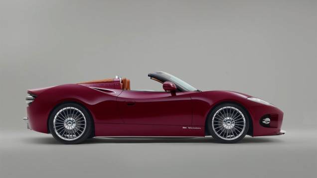 Modelo, equipado com um motor V6 de 380 cavalos, deve entrar em produção no final do próximo ano | <a href="https://quatrorodas.abril.com.br/noticias/fabricantes/conceito-spyker-b6-venator-spyder-mostrado-pebble-beach-750325.shtml" rel="migration">Leia mais!</a> Modelo, equipado com um motor V6 de 380 cavalos, deve entrar em produção no final do próximo ano | <a href="https://quatrorodas.abril.com.br/noticias/fabricantes/conceito-spyker-b6-venator-spyder-mostrado-pebble-beach-750325.shtml" rel="migration">Leia mais!</a>