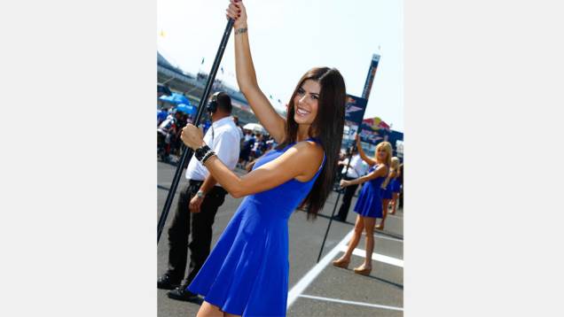 Veja as belas garotas da MotoGP de Indianápolis e saiba como foi a corrida! | <a href="https://quatrorodas.abril.com.br/moto/galerias/competicoes/motogp-indianapolis-corrida-750344.shtml" rel="migration">Leia mais</a>