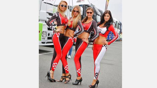 Veja as belas garotas da MotoGP da República Tcheca e saiba como foi a corrida! | <a href="https://quatrorodas.abril.com.br/moto/galerias/competicoes/motogp-republica-tcheca-domingo-751230.shtmll" rel="migration">Leia mais</a>