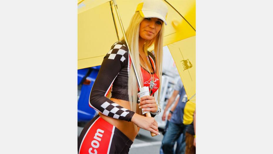 Veja as belas garotas da MotoGP da República Tcheca e saiba como foi a corrida! | <a href="https://quatrorodas.abril.com.br/moto/galerias/competicoes/motogp-republica-tcheca-domingo-751230.shtmll" rel="migration">Leia mais</a>