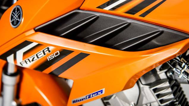 As tampas laterais são em peça única, o que facilita a manutenção da moto | <a href="https://quatrorodas.abril.com.br/moto/noticias/yamaha-lanca-ys150-fazer-r-7-390-00-752066.shtml" rel="migration">Leia mais</a> As tampas laterais são em peça única, o que facilita a manutenção da moto | <a href="https://quatrorodas.abril.com.br/moto/noticias/yamaha-lanca-ys150-fazer-r-7-390-00-752066.shtml" rel="migration">Leia mais</a>