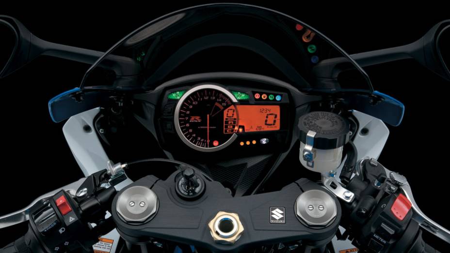 Painel de instrumentos | <a href="https://quatrorodas.abril.com.br/moto/noticias/suzuki-lanca-gsx-r1000-2014-752224.shtml" rel="migration">Leia mais</a>