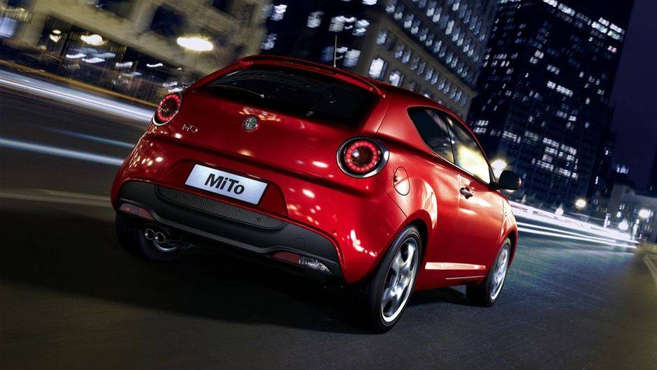 Atrelado a um c&acirc;mbio manual de seis marchas, o motor pode oferecer at&eacute; 14,8 kgfm de torque, caso o motorista opte pelo modo de condu&ccedil;&atilde;o din&acirc;mico | <a href="https://quatrorodas.abril.com.br/saloes/frankfurt/2013/alfa-romeo-mito-752249.shtml" rel="migration">Leia mais</a>