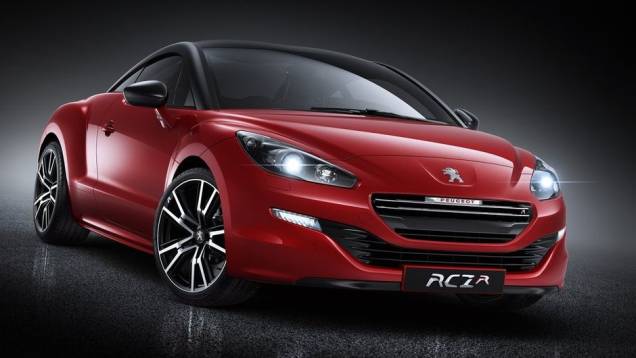 A Peugeot revelou a versão final do RCZ R | <a href="https://quatrorodas.abril.com.br/saloes/frankfurt/2013/peugeot-rcz-r-752458.shtml" rel="migration">Leia mais</a>