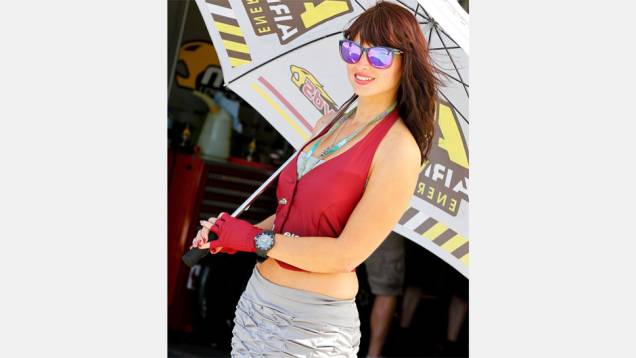 Veja as belas garotas da MotoGP, etapa da Inglaterra | <a href="https://quatrorodas.abril.com.br/moto/noticias/motogp-lorenzo-bate-marquez-silverstone-752002.shtml" rel="migration">Leia mais</a> Veja as belas garotas da MotoGP, etapa da Inglaterra | <a href="https://quatrorodas.abril.com.br/moto/noticias/motogp-lorenzo-bate-marquez-silverstone-752002.shtml" rel="migration">Leia mais</a>