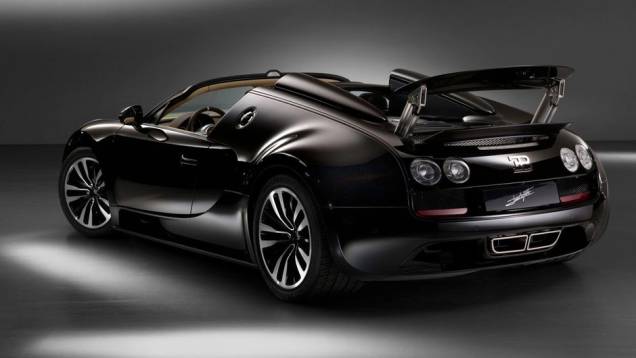 Série contará com apenas três unidades | <a href="https://quatrorodas.abril.com.br/saloes/frankfurt/2013/bugatti-veyron-16-4-grand-sport-vitesse-legend-edition-752978.shtml" rel="migration">Leia mais</a>