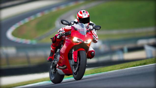 Proposta da motocicleta é ser uma superbike mais acessível | <a href="https://quatrorodas.abril.com.br/moto/noticias/ducati-apresenta-899-panigale-frankfurt-753568.shtml" rel="migration">Leia mais</a>