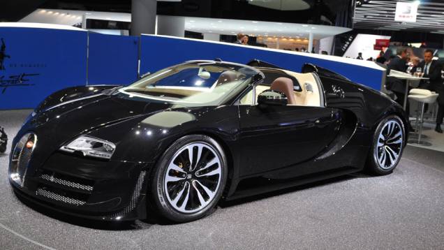 Bugatti Veyron 16.4 Grand Sport Vitesse Legend Edition | <a href="https://quatrorodas.abril.com.br/saloes/frankfurt/2013/bugatti-veyron-16-4-grand-sport-vitesse-legend-edition-752978.shtml" rel="migration">Leia mais</a> Bugatti Veyron 16.4 Grand Sport Vitesse Legend Edition | <a href="https://quatrorodas.abril.com.br/saloes/frankfurt/2013/bugatti-veyron-16-4-grand-sport-vitesse-legend-edition-752978.shtml" rel="migration">Leia mais</a>