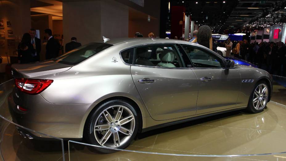 Maserati Quattroporte Ermenegildo Zegna concept | <a href="https://quatrorodas.abril.com.br/saloes/frankfurt/2013/maserati-quattroporte-ermenegildo-zegna-concept-752311.shtml" rel="migration">Leia mais</a>