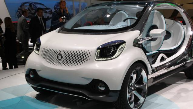smart ForJoy concept | <a href="https://quatrorodas.abril.com.br/saloes/frankfurt/2013/smart-forjoy-concept-752336.shtml" rel="migration">Leia mais</a> smart ForJoy concept | <a href="https://quatrorodas.abril.com.br/saloes/frankfurt/2013/smart-forjoy-concept-752336.shtml" rel="migration">Leia mais</a>