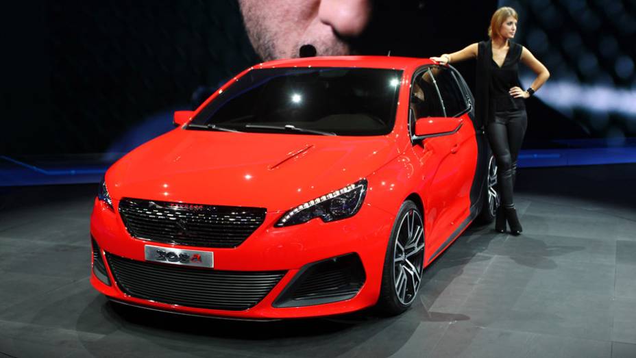 Peugeot 308 R Concept | <a href="https://quatrorodas.abril.com.br/saloes/frankfurt/2013/peugeot-mostra-308-r-concept-752508.shtml" rel="migration">Leia mais</a>