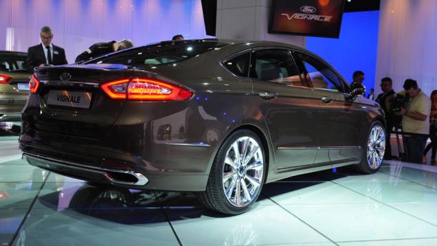 Ford Mondeo/Fusion Vignale | <a href="https://quatrorodas.abril.com.br/saloes/frankfurt/2013/ford-mondeo-fusion-vignale-752219.shtml" rel="migration">Leia mais</a>