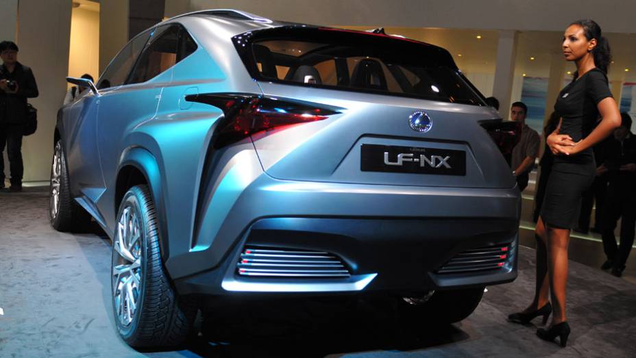 Lexus LF-NX | <a href="https://quatrorodas.abril.com.br/saloes/frankfurt/2013/lexus-lf-nx-752303.shtml" rel="migration">Leia mais</a>