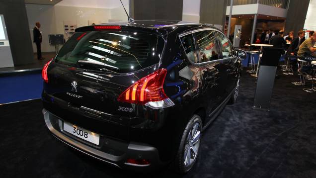 Peugeot 3008 | <a href="https://quatrorodas.abril.com.br/saloes/frankfurt/2013/peugeot-3008-752473.shtml" rel="migration">Leia mais</a>