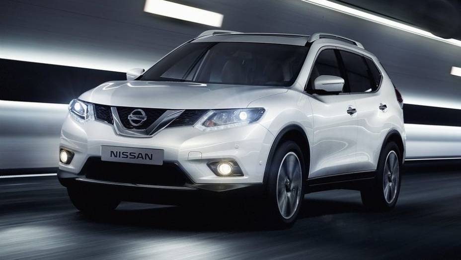 A Nissan desfez o mistério relativo aos teasers referentes ao seu novo SUV e revelou a novidade no Salão de Frankfurt. Trata-se da nova geração do X-Trail | <a href="https://quatrorodas.abril.com.br/saloes/frankfurt/2013/nissan-x-trail-753322.shtml" rel="migration">Leia m</a>