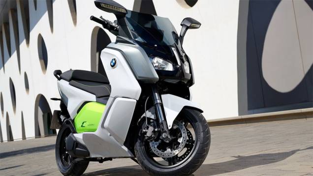 BMW mostra scooter C Evolution em Frankfurt | <a href="https://quatrorodas.abril.com.br/moto/noticias/bmw-mostra-scooter-c-evolution-frankfurt-753657.shtml" rel="migration">Leia mais</a>