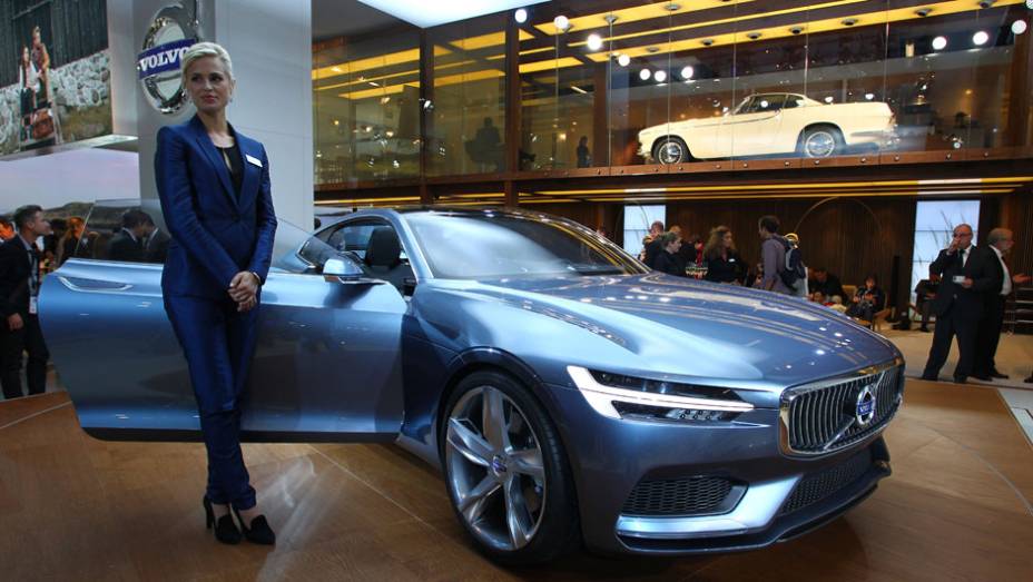 Volvo Concept Coupe | <a href="https://quatrorodas.abril.com.br/saloes/frankfurt/2013/volvo-concept-coupe-751772.shtml" rel="migration">Leia mais</a>