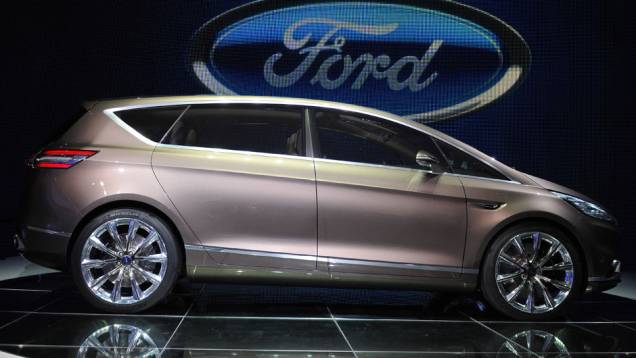 Ford S-MAX concept | <a href="https://quatrorodas.abril.com.br/saloes/frankfurt/2013/ford-s-max-concept-752987.shtml" rel="migration">Leia mais</a>