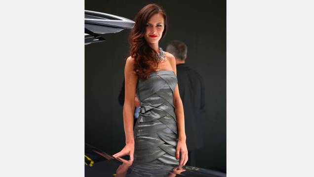 Veja as belas garotas do Salão de Frankfurt 2013 e confira os lançamentos | <a href="https://quatrorodas.abril.com.br/galerias/saloes/frankfurt/2013/direto-frankfurt-2013-1-753497.shtml" rel="migration">Direto de Frankfurt 2013 - parte 1</a> | <a href="https://quatrorodas" rel="migration"></a> Veja as belas garotas do Salão de Frankfurt 2013 e confira os lançamentos | <a href="https://quatrorodas.abril.com.br/galerias/saloes/frankfurt/2013/direto-frankfurt-2013-1-753497.shtml" rel="migration">Direto de Frankfurt 2013 - parte 1</a> | <a href="https://quatrorodas" rel="migration"></a>