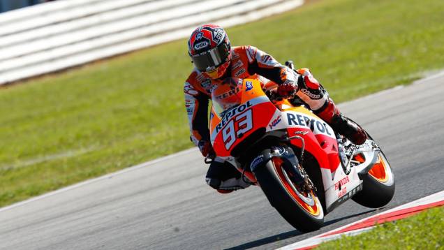 Cal Crutchlow ficou com o quinto tempo | <a href="https://quatrorodas.abril.com.br/moto/noticias/motogp-marquez-conquista-pole-misano-754099.shtml" rel="migration">Leia mais</a> Cal Crutchlow ficou com o quinto tempo | <a href="https://quatrorodas.abril.com.br/moto/noticias/motogp-marquez-conquista-pole-misano-754099.shtml" rel="migration">Leia mais</a>