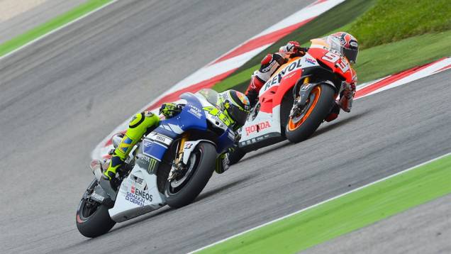 Valentino Rossi cruzou a linha de chegada na quarta posição | <a href="https://quatrorodas.abril.com.br/moto/noticias/motogp-lorenzo-triunfa-misano-754124.shtml" rel="migration">Leia mais</a>