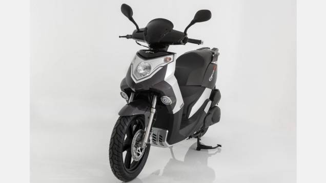 Com rodas aro 16", as maiores da categoria, o modelo possui freios a disco com FH-CBS (Full Hidraulic Combined Brake System) | <a href="https://quatrorodas.abril.com.br/moto/noticias/dafra-apresenta-novos-modelos-salao-duas-rodas-756438.shtml" rel="migration">Leia mais</a>