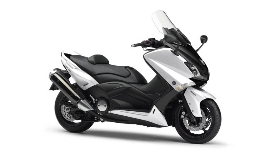 Yamaha TMax foi destaque no estande da marca japonesa no Salão Duas Rodas 2013 | <a href="https://quatrorodas.abril.com.br/moto/noticias/tmax-destaque-yamaha-salao-duas-rodas-756402.shtml" rel="migration">Leia mais</a>