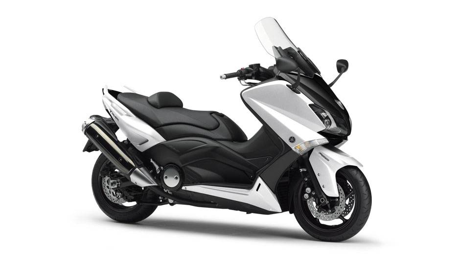 Yamaha TMax foi destaque no estande da marca japonesa no Sal&atilde;o Duas Rodas 2013 | <a href="https://quatrorodas.abril.com.br/moto/noticias/tmax-destaque-yamaha-salao-duas-rodas-756402.shtml" rel="migration">Leia mais</a>