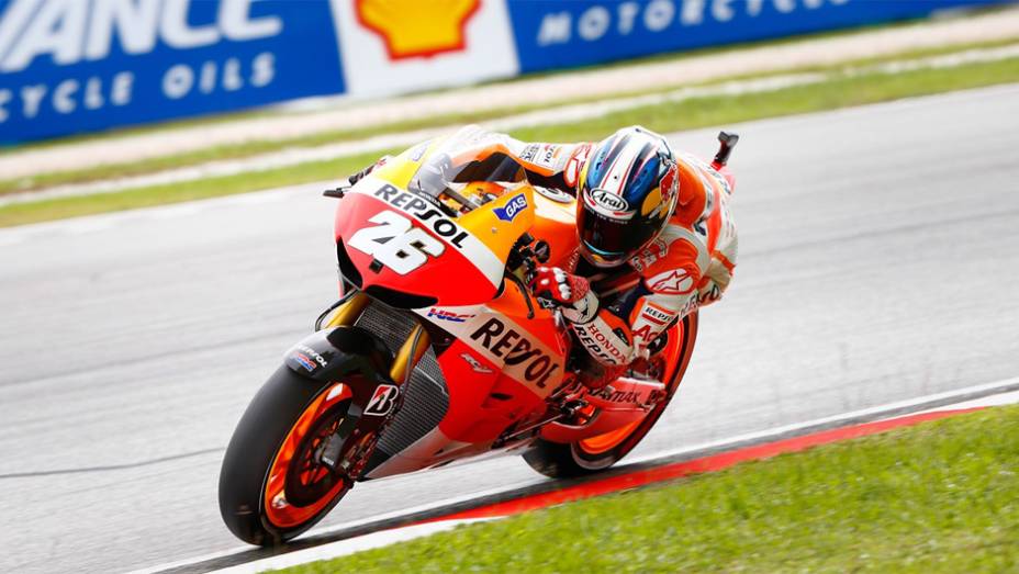 Dani Pedrosa venceu GP da Malásia | <a href="https://quatrorodas.abril.com.br/moto/noticias/motogp-dani-pedrosa-vence-sepang-756916.shtml" rel="migration">Leia mais</a>