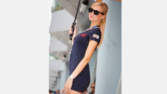 Veja as belas garotas da MotoGP da Malásia e saiba como foi a corrida | <a href="https://quatrorodas.abril.com.br/moto/noticias/motogp-dani-pedrosa-vence-sepang-756916.shtml" rel="migration">Leia mais</a>