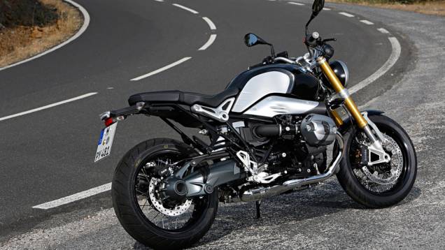 Modelo está equipado com motor twin boxer de 1.170 cc | <a href="https://quatrorodas.abril.com.br/moto/noticias/bmw-comemora-90-anos-nova-r-ninet-roadster-757341.shtml" rel="migration">Leia mais</a>