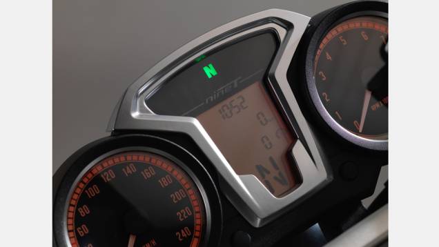 Painel de instrumentos | <a href="https://quatrorodas.abril.com.br/moto/noticias/bmw-comemora-90-anos-nova-r-ninet-roadster-757341.shtml" rel="migration">Leia mais</a> Painel de instrumentos | <a href="https://quatrorodas.abril.com.br/moto/noticias/bmw-comemora-90-anos-nova-r-ninet-roadster-757341.shtml" rel="migration">Leia mais</a>